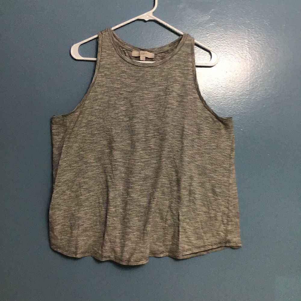 𝅺loft tank top size XL